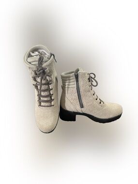 Jambu Light Beige Suede Lace-Up Ankle Boots
